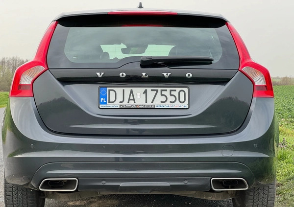 Volvo V60 cena 44444 przebieg: 250500, rok produkcji 2014 z Jawor małe 154